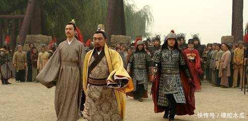 御医|朱元璋的爱妃肚子疼 御医治病后说道 十年后必死 果然应验！