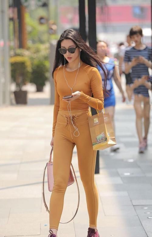 女性|修身范的运动装,简约穿搭非常方便,轻松穿出好身姿