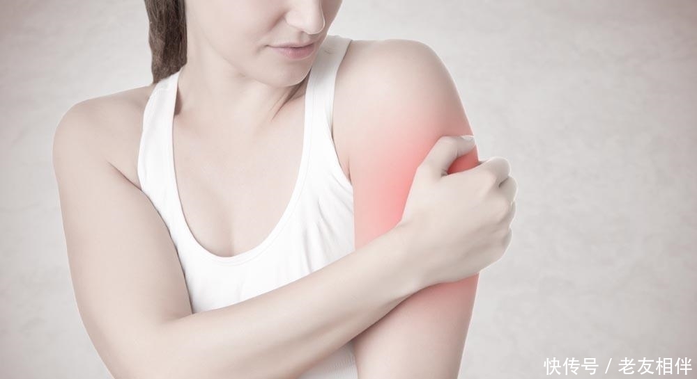 为何肺癌一经查出总是晚期?门诊专家:多数人忽略了4种前兆