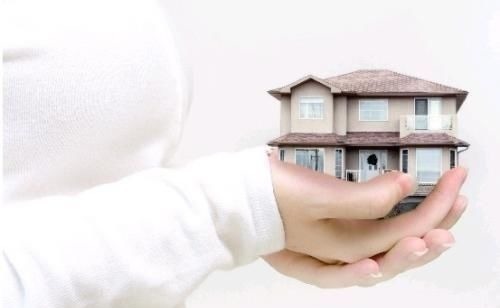 董明珠|先暂停买房任正非、董明珠发出“劝言”，就连首富也出面相告