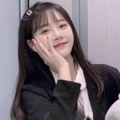 中分|小仙女注意这3种发型留久了,“发际线”会悄悄上移,特别是第三