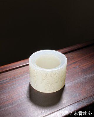 题画蟹!清 白玉 题画蟹 刻诗扳指