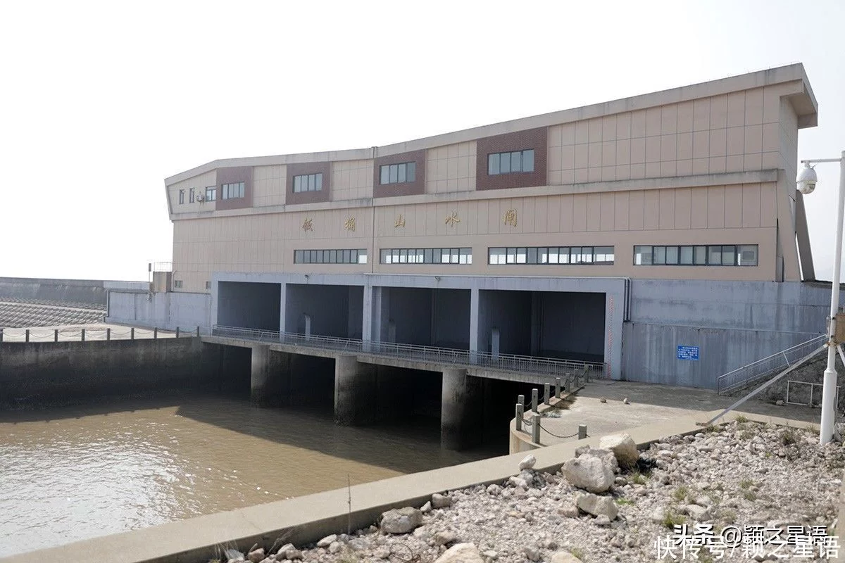 天下风物——《道人山、饭桶山，变成了露营山，来看看收费高不高？》风光题照