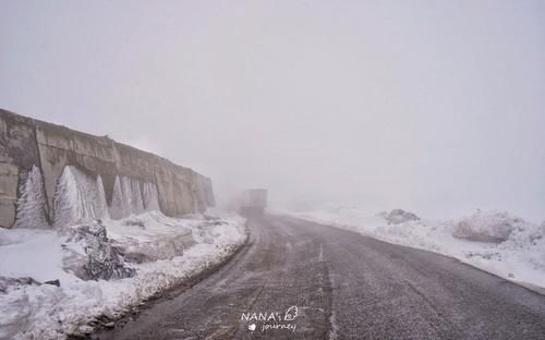 在新疆遇到暴风雪是什么样的体验？风景极美，路却很难开