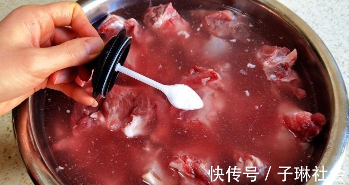 滋补|冷天，多给喝此道汤，比喝羊肉汤强，一周吃一回，滋补强身过寒冬