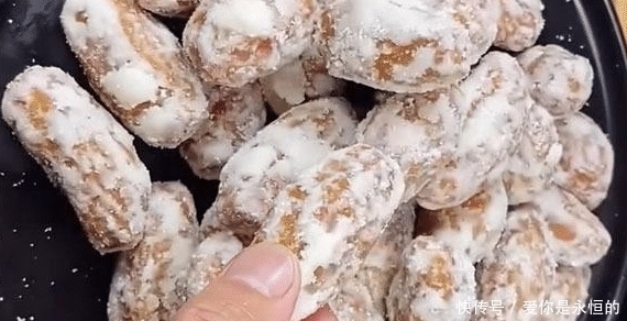  一把面粉，3个鸡蛋，教您在家做小零食，外甜内香酥，孩子都爱吃