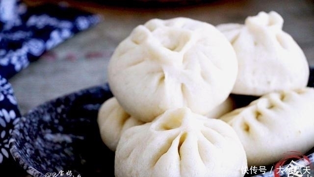 不管蒸馒头还是蒸包子,面里多加2样东西,又暄又软又好吃