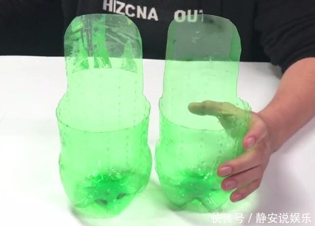 可乐瓶轻松改造一下,放在卫生间里特别实用,家家户户都用的到