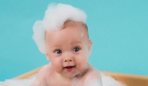 宝妈|你家宝宝头上有舅舅屎吗?这样处理不伤头皮,赶紧get起来