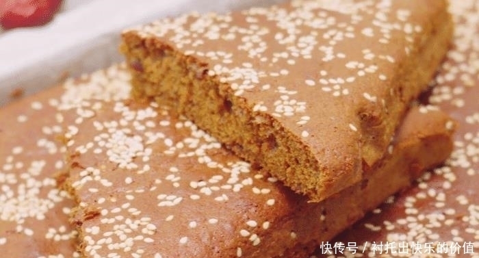 想吃红枣糕不用买,不揉面,不发面,软嫩蓬松又营养,孩子特喜欢