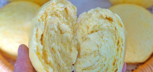 玉米面最好吃的做法,开水烫一烫,粗粮细作超松软,比面包还好吃