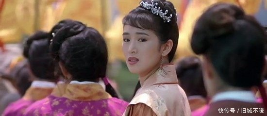 秋香比唐伯虎大20岁,还是金陵官妓头牌,被誉为“女中才子”!