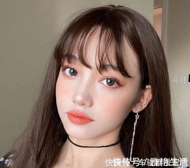 护发素 整体看起来很洋气的女人,选发型都会注意这3点,一下年轻好几岁