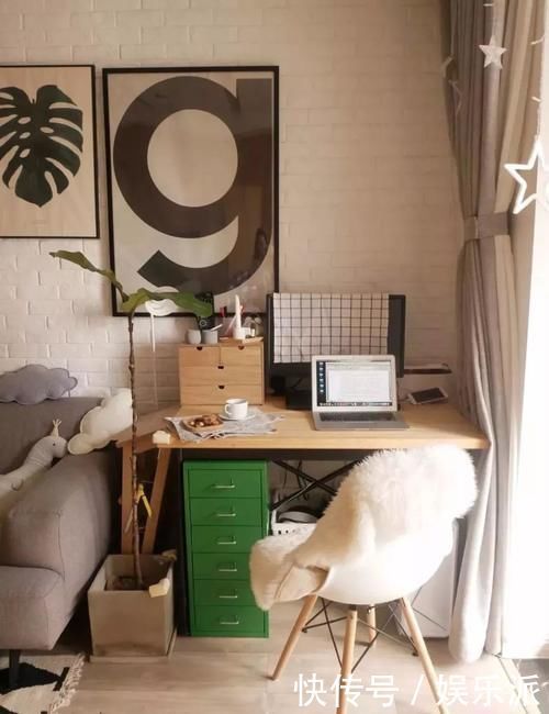 电视背景墙|把书桌放进客厅,没有书房的小户型,没理由不这样做