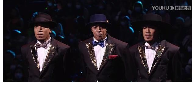 这就是街舞:比起来场上所有选手,这位才称得上是首屈一指的大神