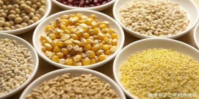 教你用羊油做饵料,一看就会!初春钓鱼时用上,鲫鱼都抢着来咬钩