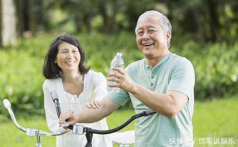 水果|不常锻炼,不爱水果?百岁老人长寿秘诀,似乎与我们想的不太一样