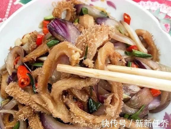 洋葱和它一起炒,每天炒一盘,美味下饭,软化血管,待客倍有面子