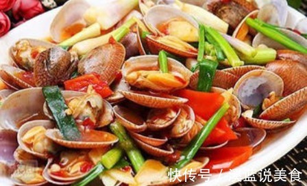 花甲焯水应用冷水还是热水许多人都不知道,用错之后难以下咽