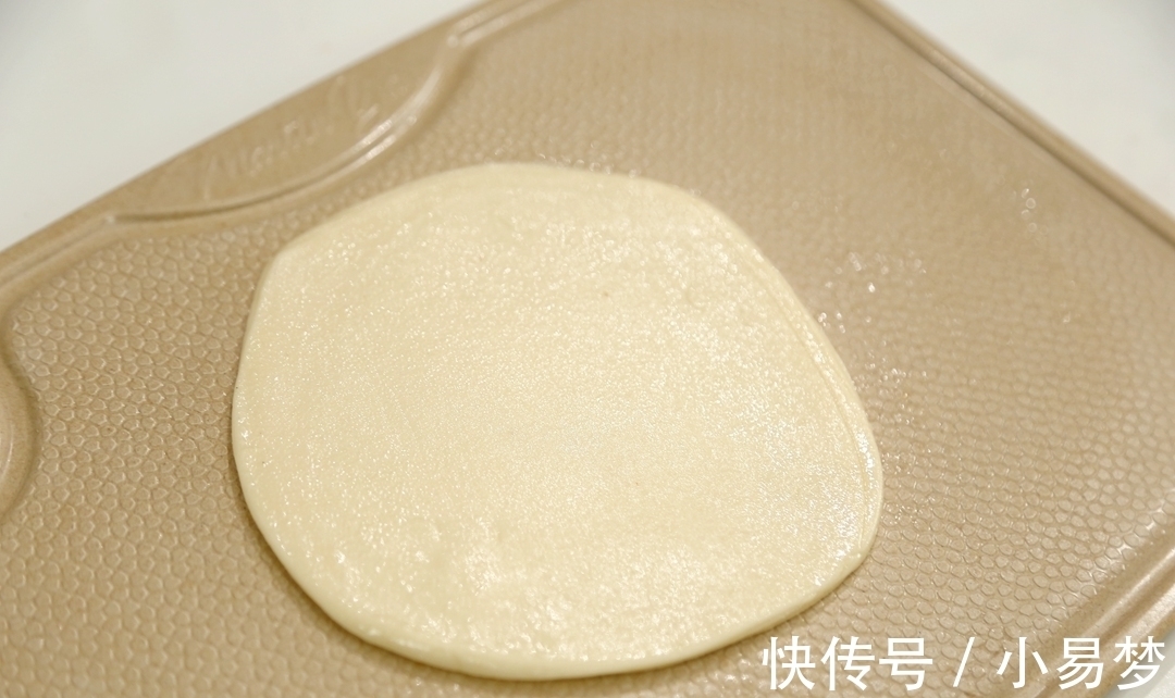 油炸|想吃春卷太容易，不揉面不油炸，简单快手就是一锅，当早餐一级棒