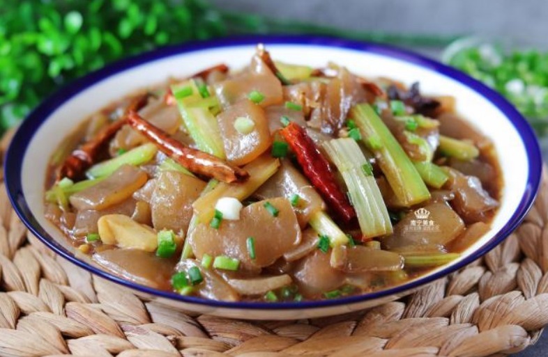 天然“燃脂菜”被找到了,等于天然泻药,燃烧脂肪,胖人越吃越瘦