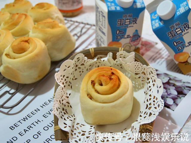 方形|适合夏季的淡咸味快手小餐包，松软咸香，营养丰富，好做又好吃