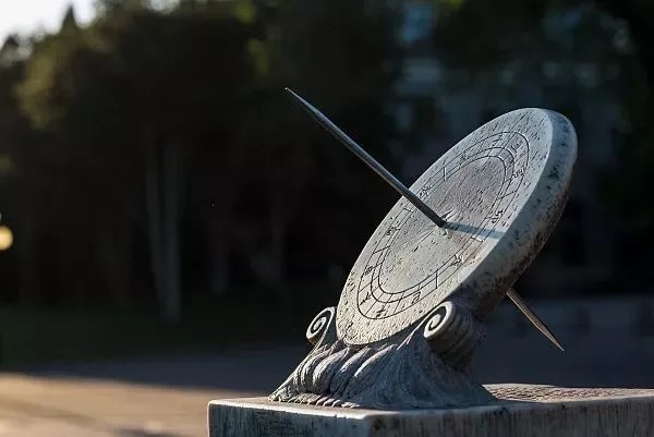 时辰!读懂十二时辰,就懂了我们的一生