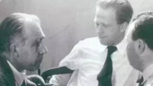 波尔@如果量子力学真的正确,那我们的人生将毫无意义,都是设计好的!