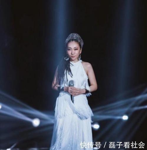 奇袭者|《歌手当打之年》临时改变赛制，毛不易、华晨宇和周深直言不公平
