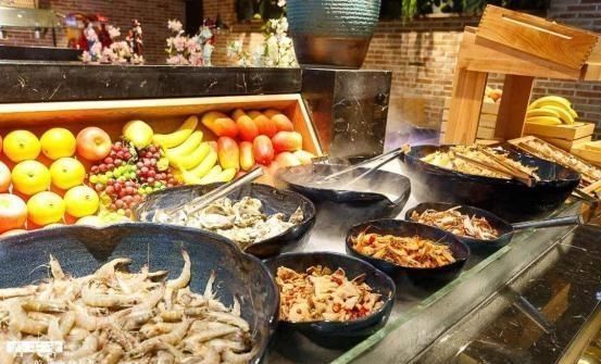 自助餐虽然合适,但这四样食物,大家最好不要取