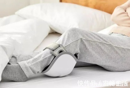 水泡脚|膝关节炎的反复折磨到头了,每天这么做,让你的膝盖疼不再犯