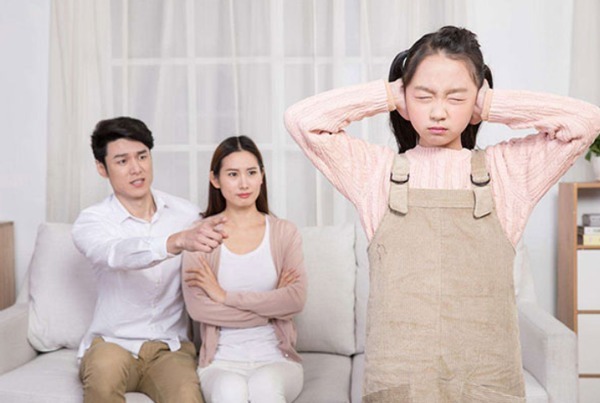 约法三章|“戏精姑姑”带娃走红,比侄子还能“耍赖”,演技浮夸但效果满分