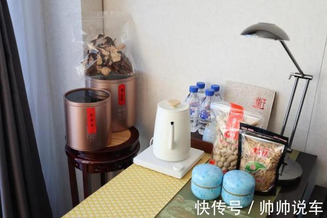腊肠|国乒回家!王楠贴心款待,准备17箱零食水果,隔离房内景豪华