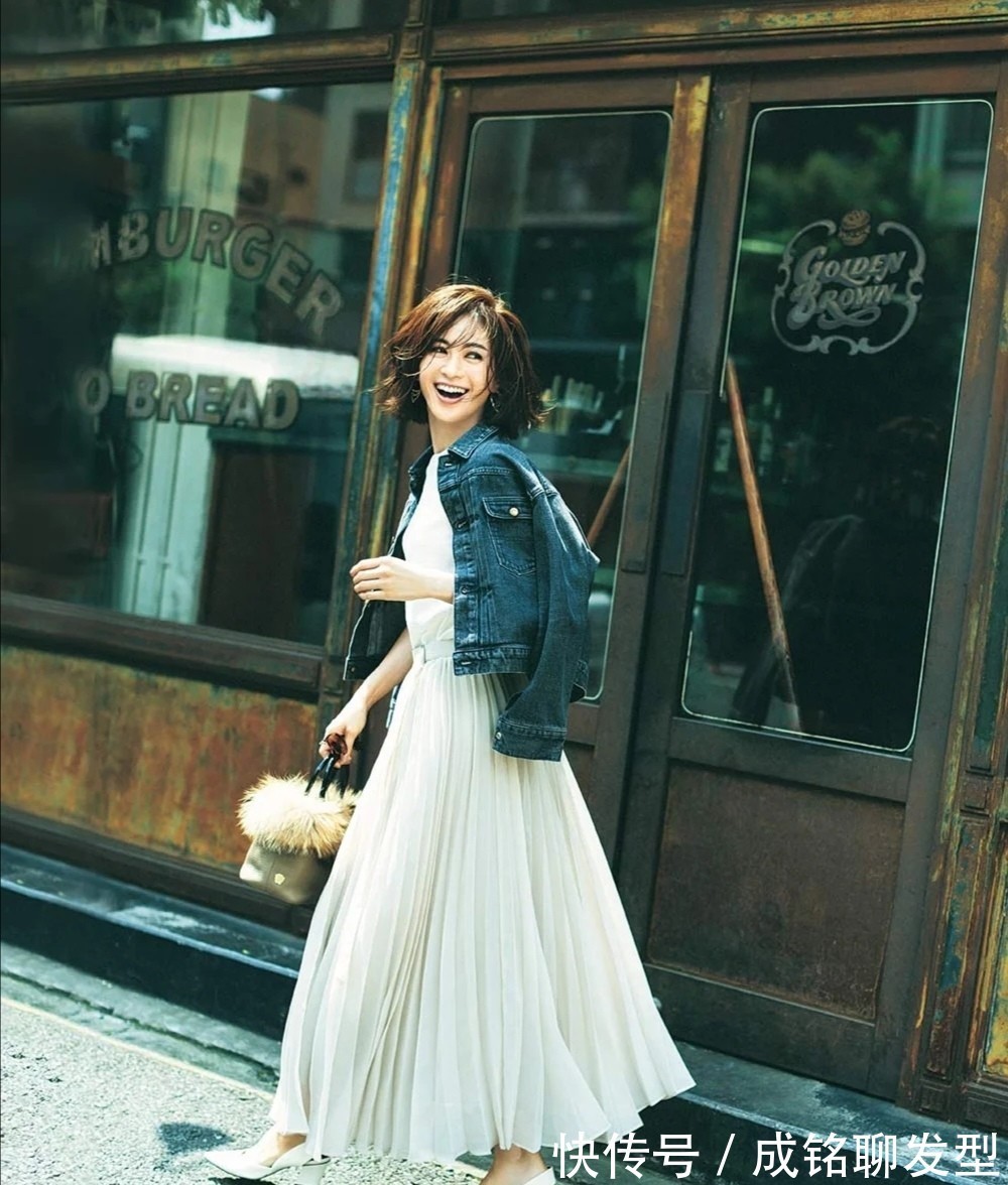 穿搭|女人到了中年别乱穿衣,记住这三种搭配口诀,轻松穿出时髦高级范