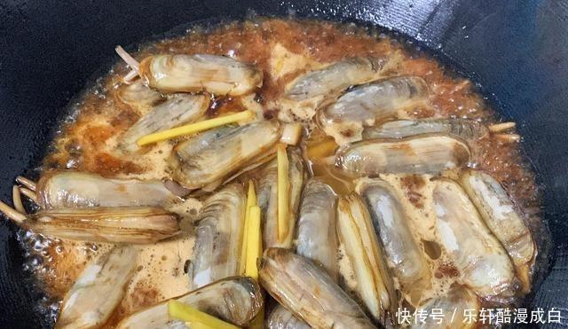 2月这海鲜最肥美,10块钱能买2斤,简单煮一煮,全家都爱吃