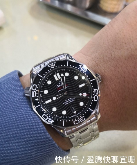 当家花旦|欧米茄必买的两款海马潜水表,经典中的经典