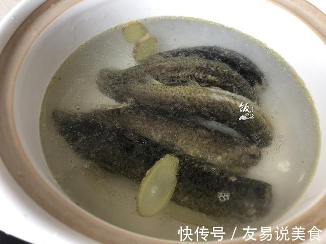 泥鳅豆腐汤|霜降过后,多吃这种“水中人参”,营养滋补,吃了冬天不怕冷