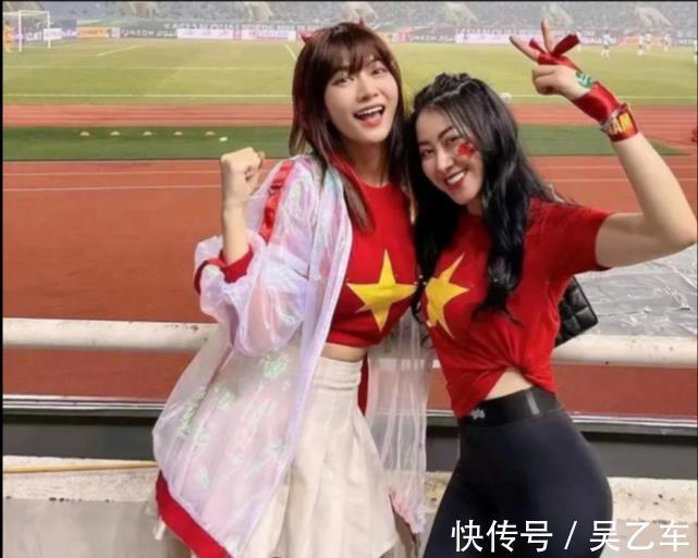 越南|央视镜头下越南美女球迷真多,李铁因祸得福,足协为何这么有钱?