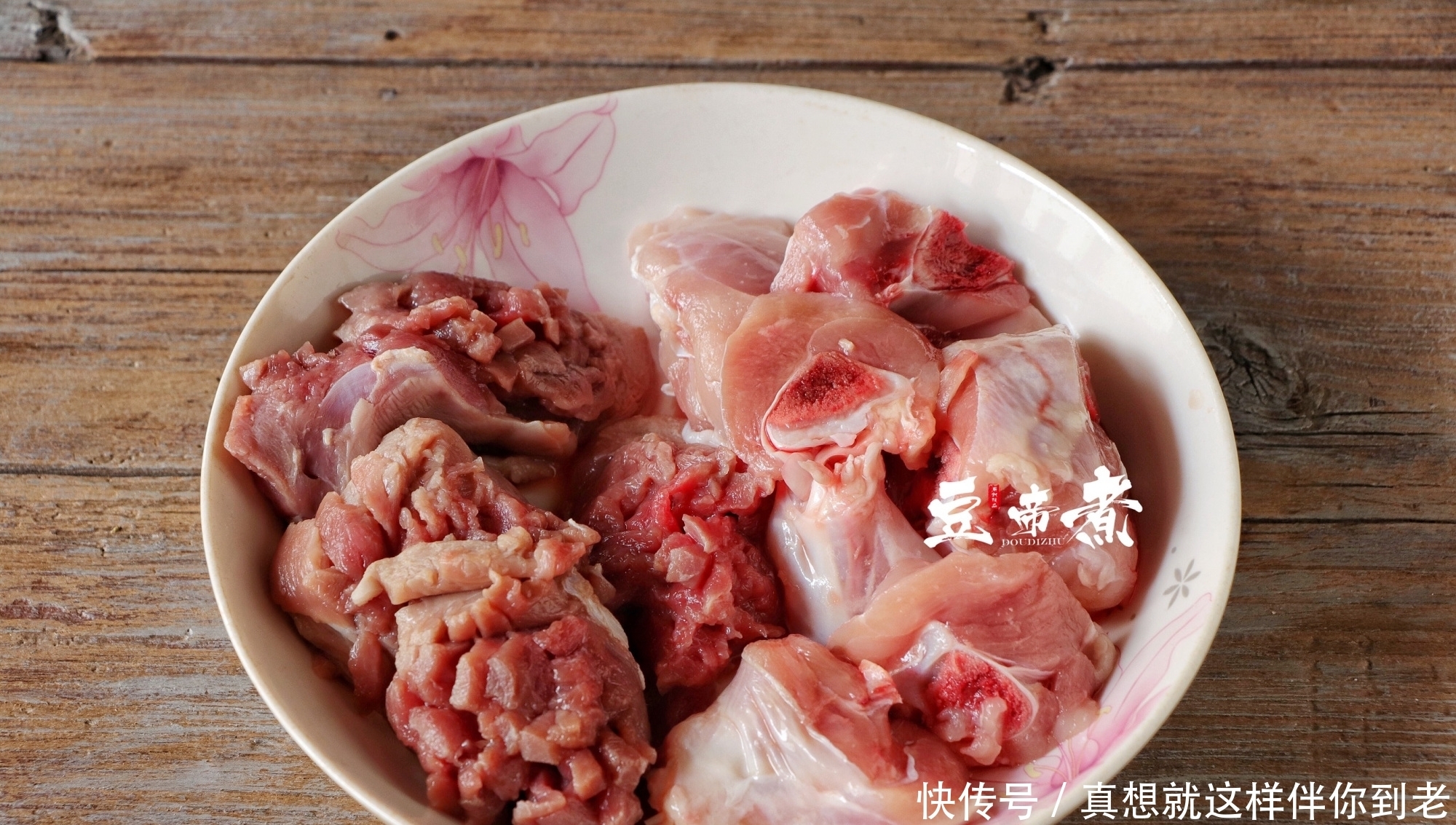 我家年夜饭最贵最耗时的一道菜,晒在朋友圈火了,网友:想来一碗