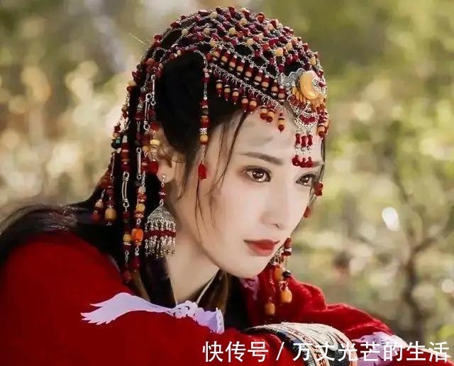 长相思#《东宫》已落败,只因赵丽颖主演的这部虐心文太惊艳,直冲榜首!