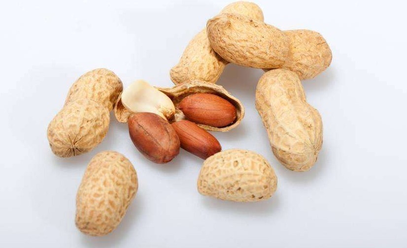 主食|减肥不能吃花生营养师提醒若不想腰上长赘肉,少吃5种食物
