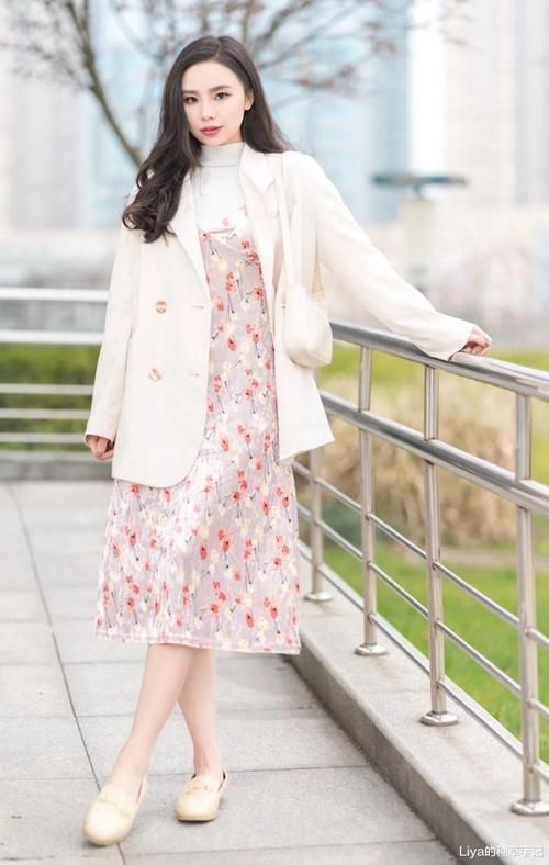 “王炸裙”好看又撩人，2021就买它！