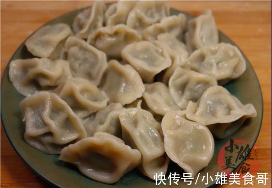 煮饺子:盖盖煮还是不盖盖煮?原来一直做错了,难怪饺子老破皮