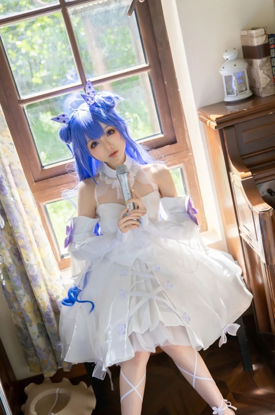碧蓝航线|cos:碧蓝航线打歌服独角兽cos正片@湾湾
