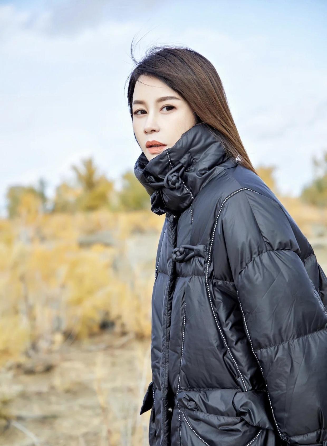 寒风|冬季的羽绒服穿搭指南,这5套搭配保暖又时髦,让你无惧寒风!