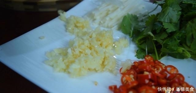 凉拌海带丝最好吃的做法,简单美味又下饭,看看你喜欢吃不?