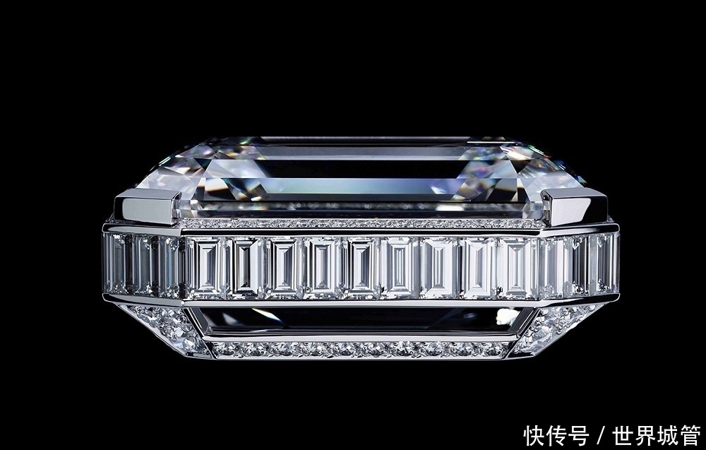 钻石|为纪念香水而定制的绝世项链，主钻55.5克拉，且有钱也买不到
