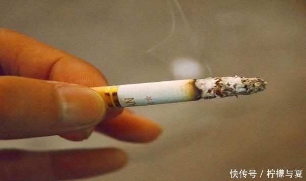 坚持多长时间不吸烟,就算戒烟成功?医生:一半的人都能撑过去