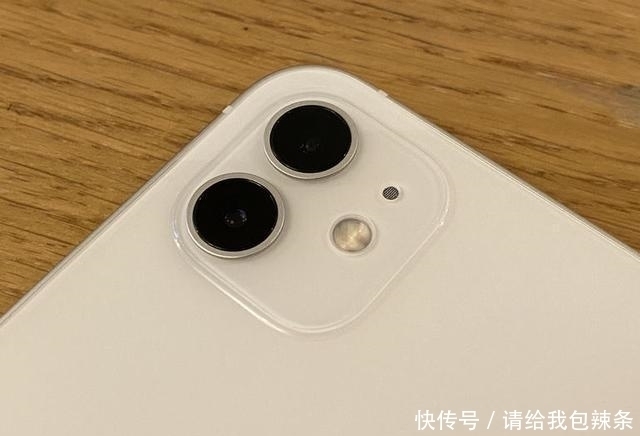 iphone12|发布五个月下跌560元，苹果分销商终于妥协，新款iPhone一降再降