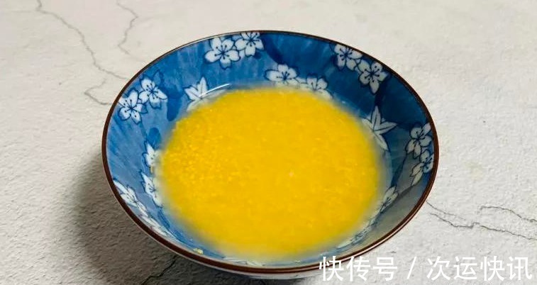 营养物质|煮了30年小米粥,现在才知道正确煮法,难怪之前熬不出米油不香